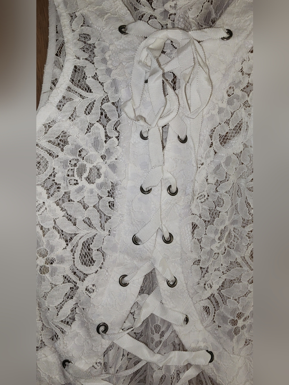 Sleeveless White Lace Button-Front Top Lace-Up Back New Small - Picture 6 of 9